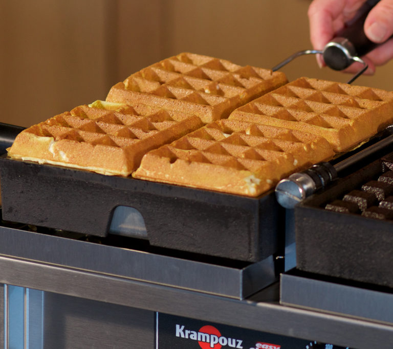 Hatco Krampouz KWM18.1LG47515 4 x 7 Liege Style Single Belgian Waffle  Maker - 120V